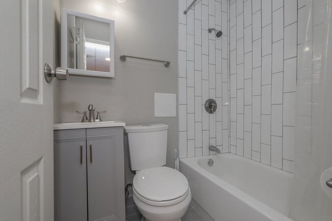 16 Aberdeen St Unit AB