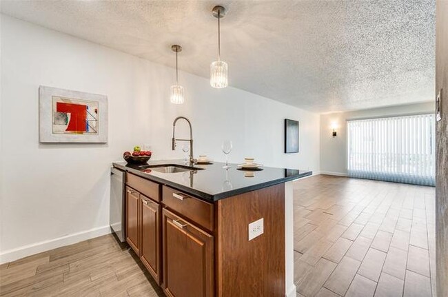Building Photo - 4859 Cedar Springs Rd Unit 146 Rental
