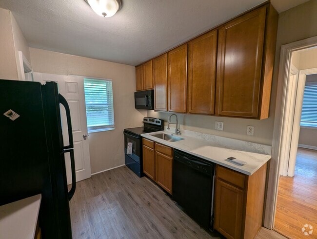 Building Photo - Longing for Longridge Rental