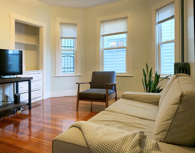 Photo - 378 Washington St