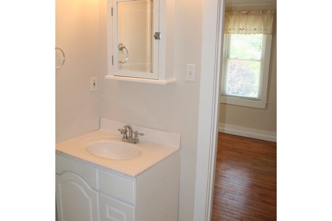 Photo - 152 Edgewood Rd