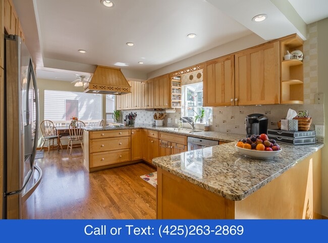 Photo - 12044 Roosevelt Way NE Unit C
