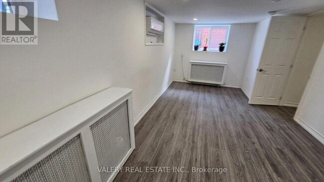 Photo - 55 Richardson Ave