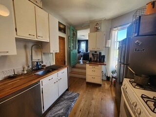 Building Photo - 1020 E 46th St Unit 3