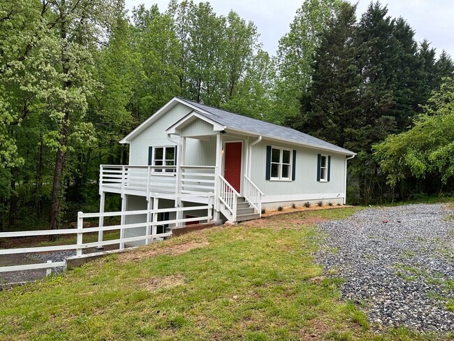 Building Photo - 184 Walker Ln