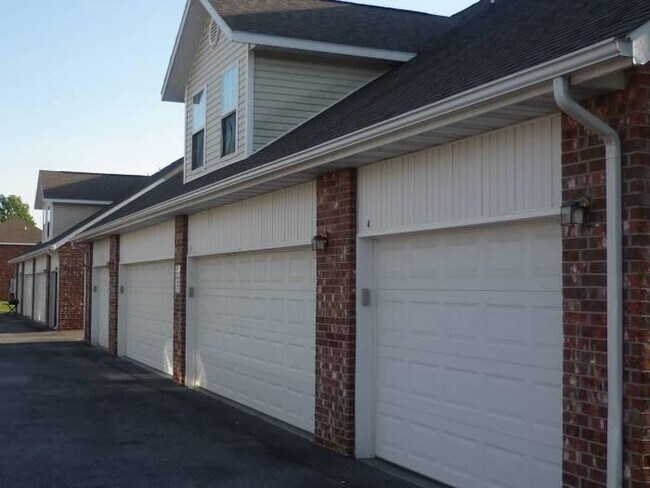 Photo - 1402 Frosty Dr