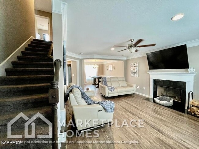 Photo - 1129 Cloud View Dr