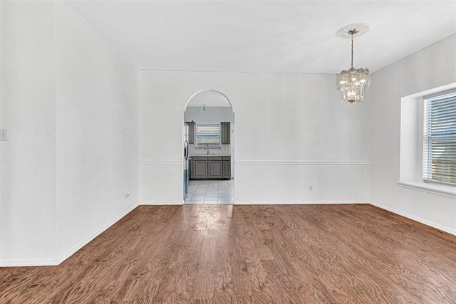 Photo - 1421 Ross Dr