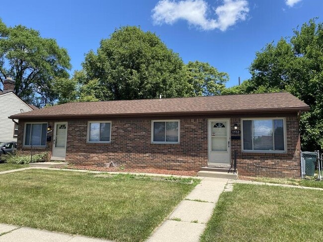 Building Photo - 1552-1556 Garfield Ave Rental