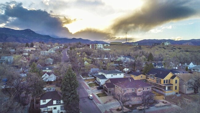 Photo - 724 N Walnut St