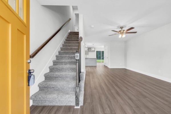 Building Photo - 201 W Point Dr