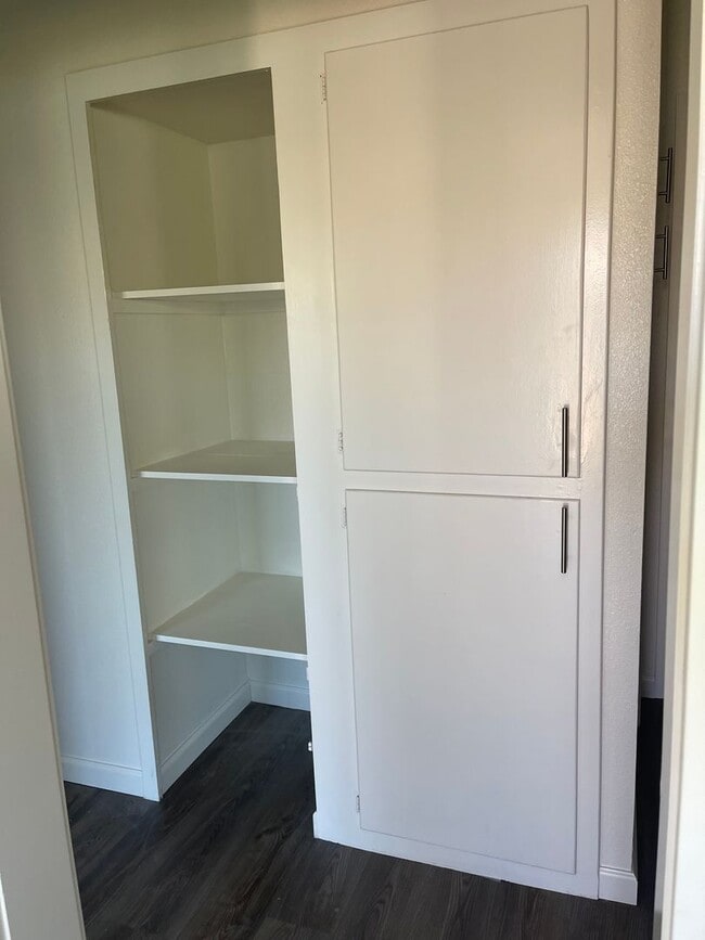 Photo - G43100E Unit B