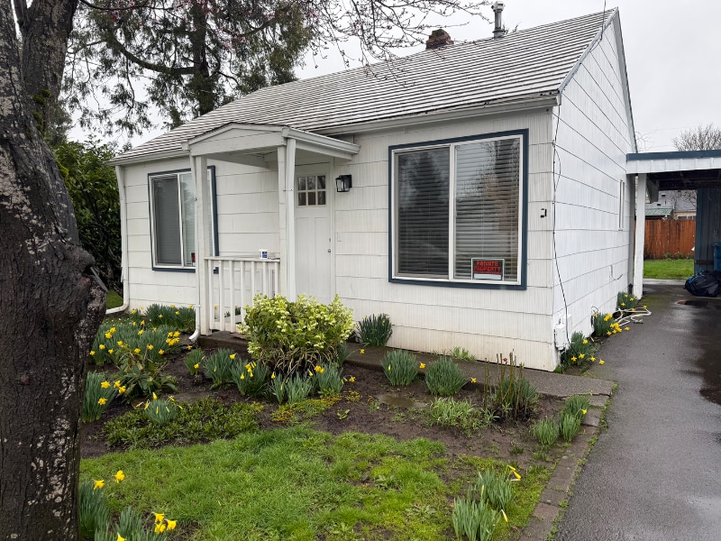 Photo - 1432 Park Ave NE