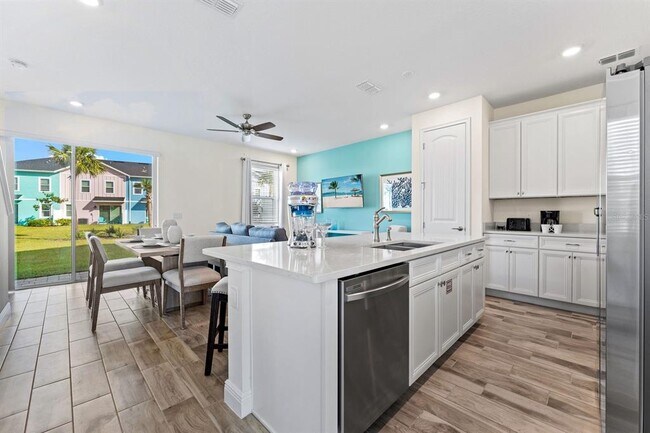 Photo - 2979 Castaway Ln