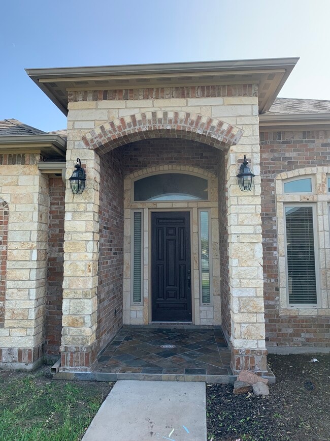 Photo - 302 Olympic Dr