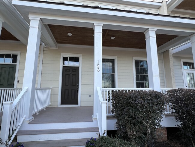 Photo - 123 Society Hill Dr SW