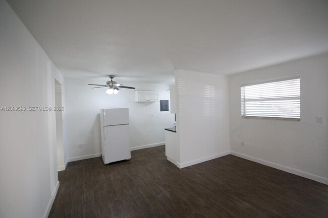 Building Photo - 7130 W 11th Ct Unit 6