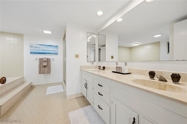 Photo - 5601 Turtle Bay Dr Unit 2003