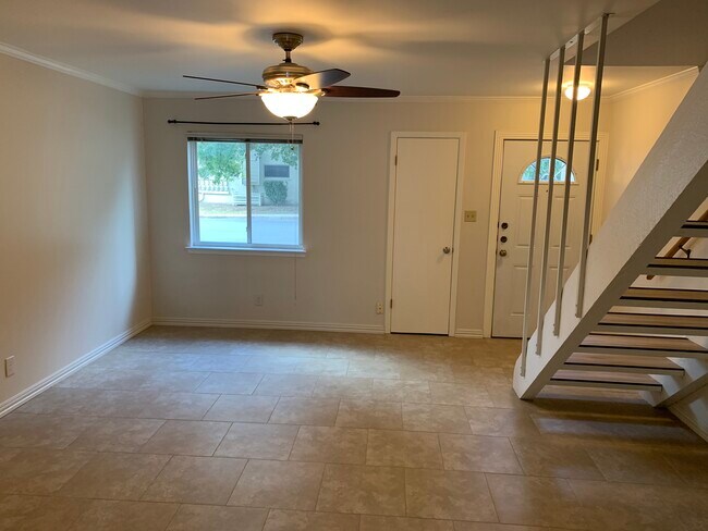 Photo - 3214 Crosscreek Dr