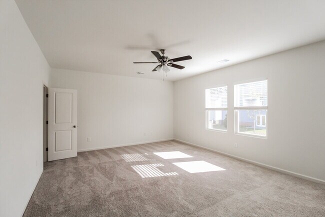 Photo - 7420 Cranleigh St