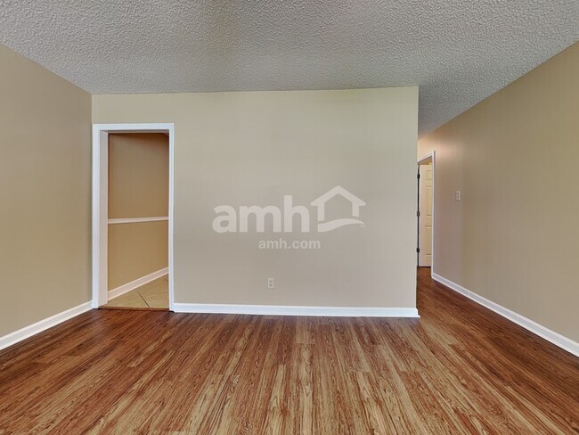 Photo - 2524 Cinema Dr