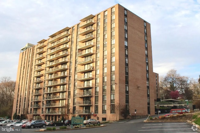 Building Photo - 801 Yale Ave Rental