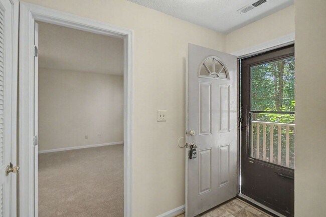 Photo - 540 Pineland Cir Unit 201