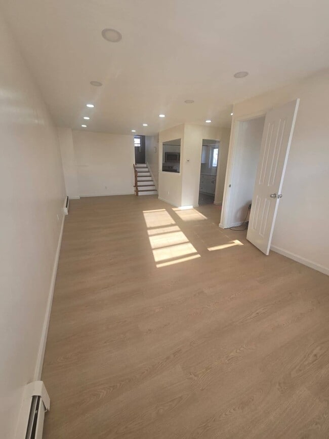 1-80 Beach 118th St