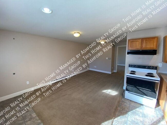Photo - 511 1/2 Swope Ave-