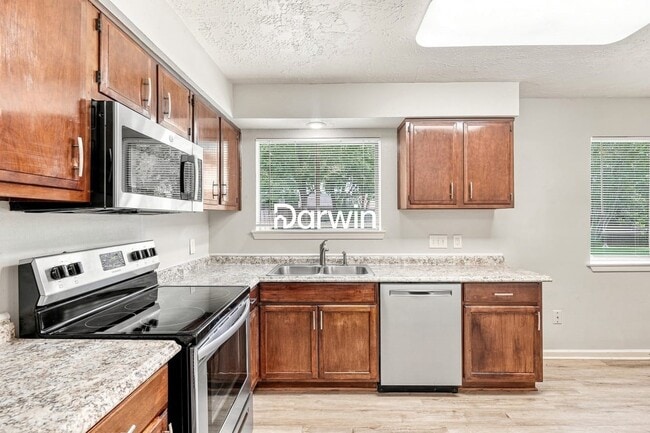 Photo - 6406 Summer Ridge Dr