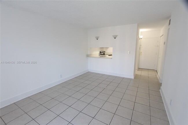 Photo - 4550 NW 9th St Unit 611E