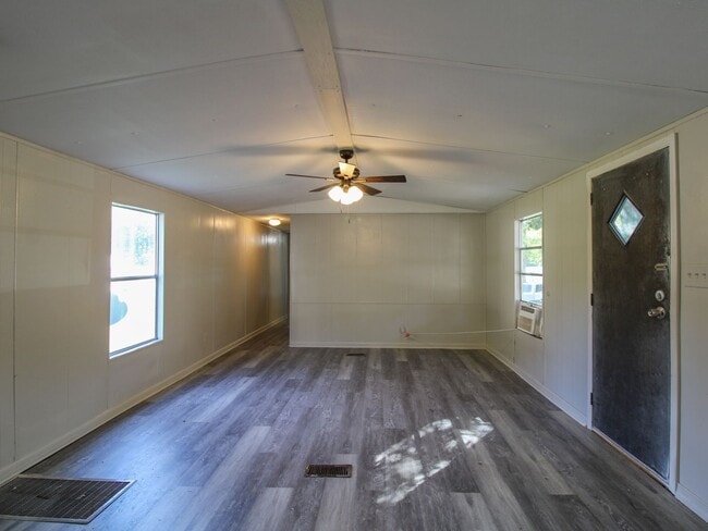 31 Cameron Cir
