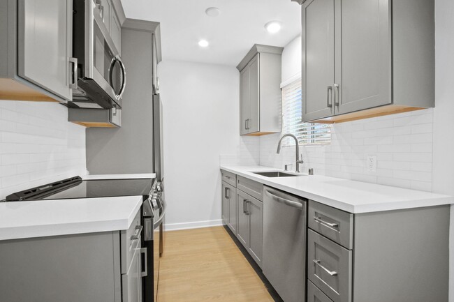 Photo - 117 Strand St Unit 4