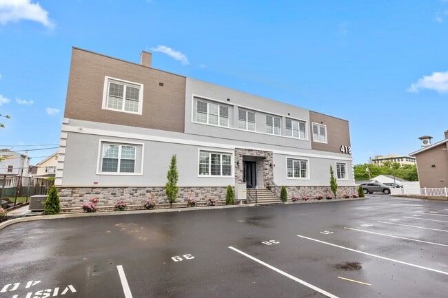 Photo - 418 Jefferson Ave Unit 2