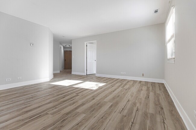 Photo - 59 Gant Cir Unit H