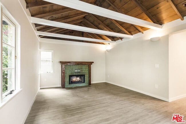 Photo - 937 N Beverly Glen Blvd