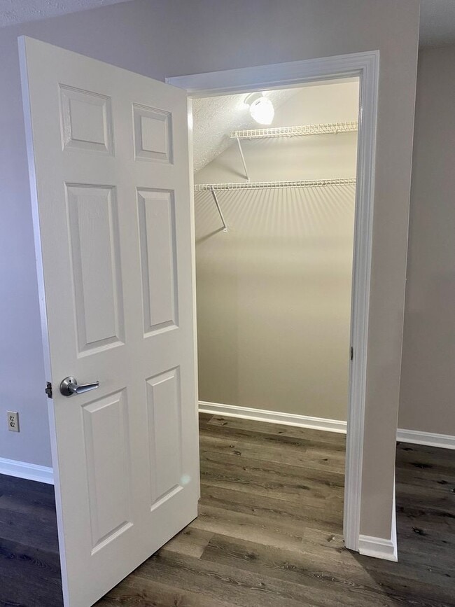 Photo - Second floor 2 bedroom apartment- Section ...