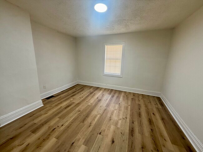 Photo - 125 Avondale Ave