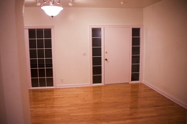 Photo - 8203 Park Ave SE Unidad #1