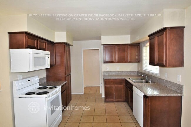 Photo - 359 W Victoria St