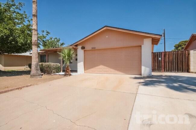 Photo - 3202 W Wood Dr