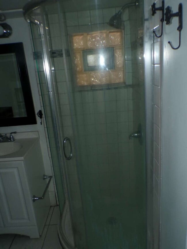 Photo - Capitol Hill - 1 Bedroom, 1 Bathroom (646MA#1)