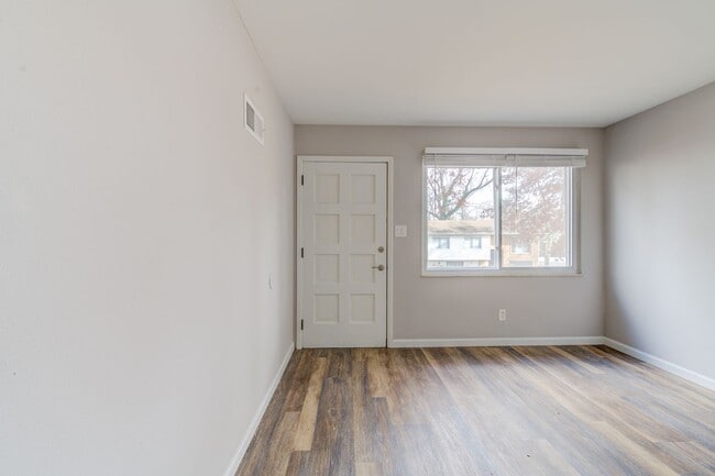 Photo - Pet Friendly, Renovated Home in Fox School District Unidad 2379