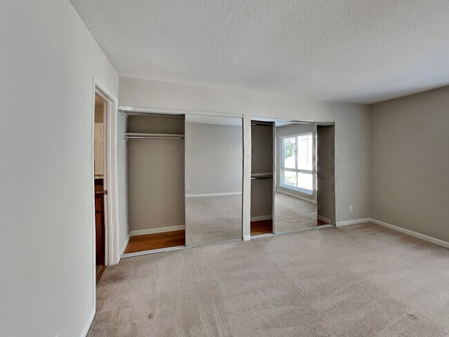 Photo - Adam's Point 2/2 Condo with a View!