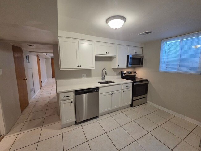 Building Photo - $500.00 off First months rent!! Stylishly ... Unit 2345