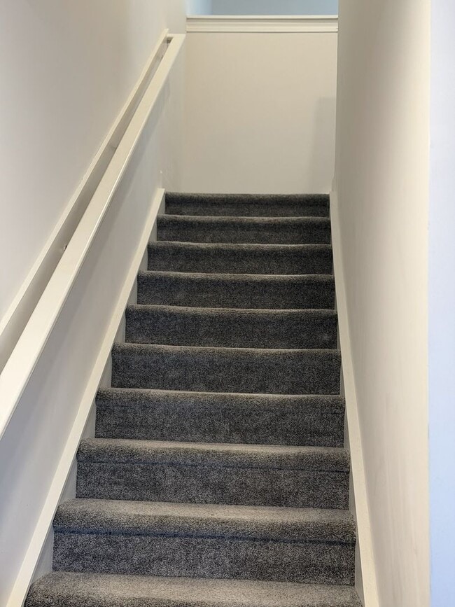 Photo - 3 Bedroom 2.5 Bath Townhome is the Madison Park area!!!