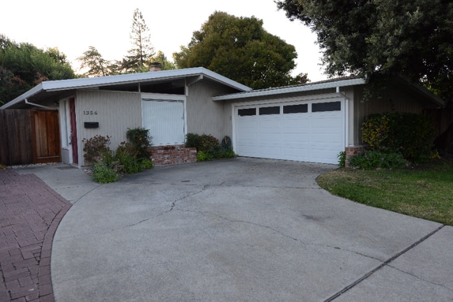 Building Photo - 1356 Torrance Ave Rental