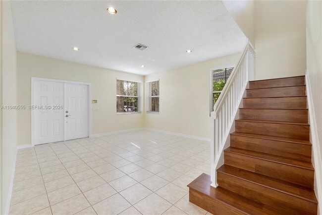 Photo - 630 Vista Meadows Dr