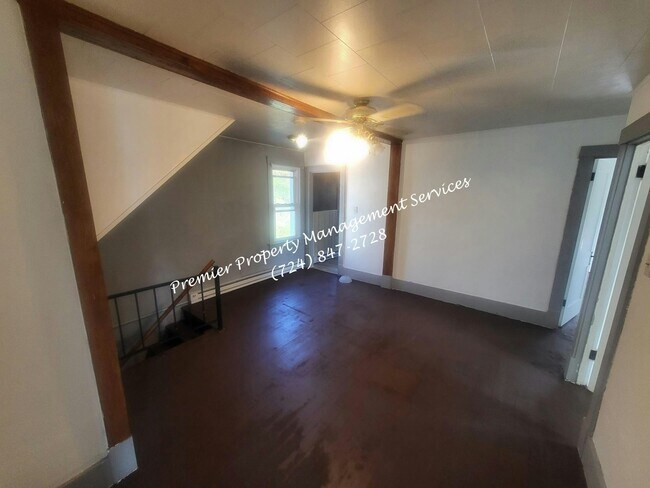 Photo - 465 Zeigler Ave Unit 2nd Floor