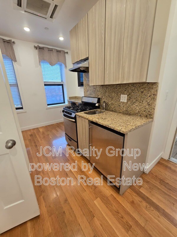 Photo - 21 Fifth Street Unit Studio -23